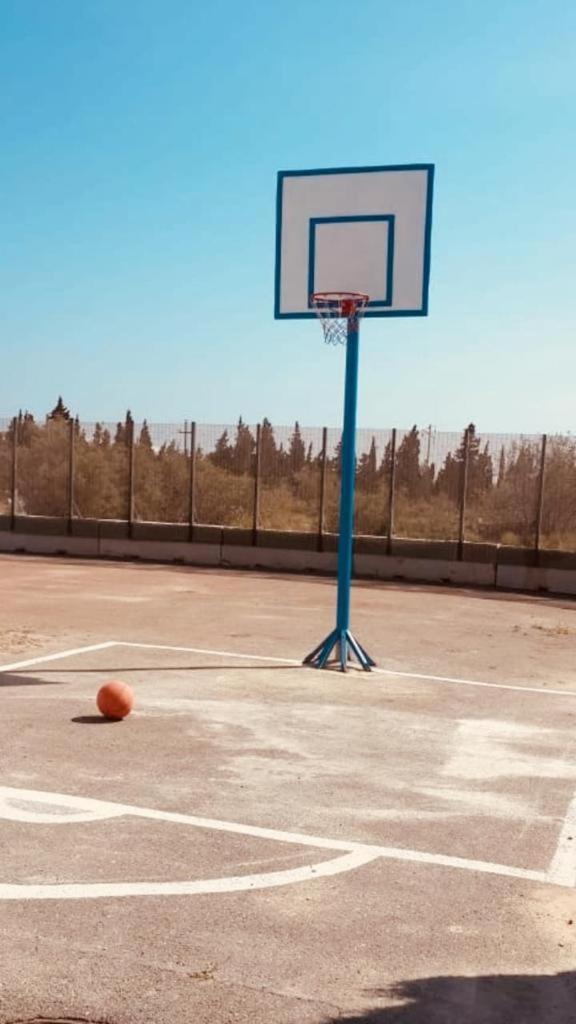 Montenegro Inn Lokbatan Екстериор снимка